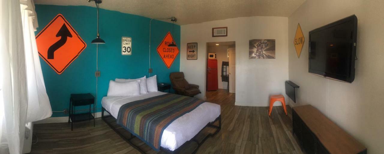 Desert Hills Motel Las Vegas Bagian luar foto